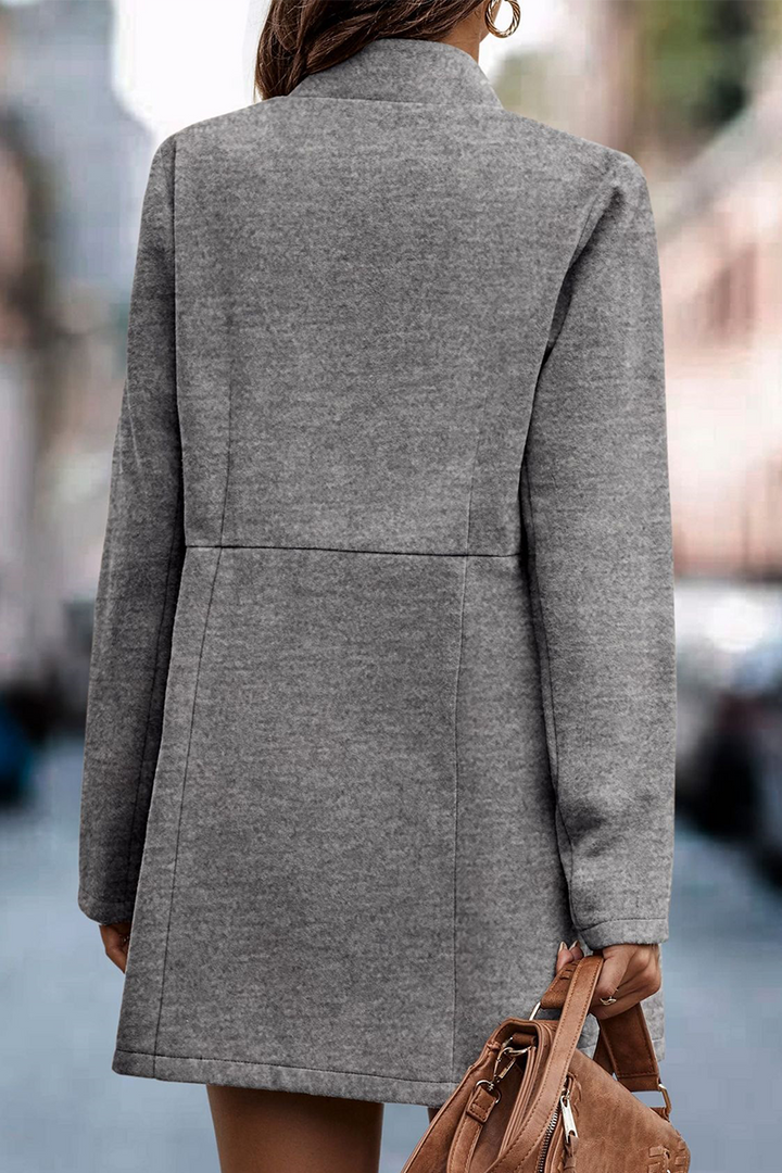Levoire | Robe décolleté en V avec manches