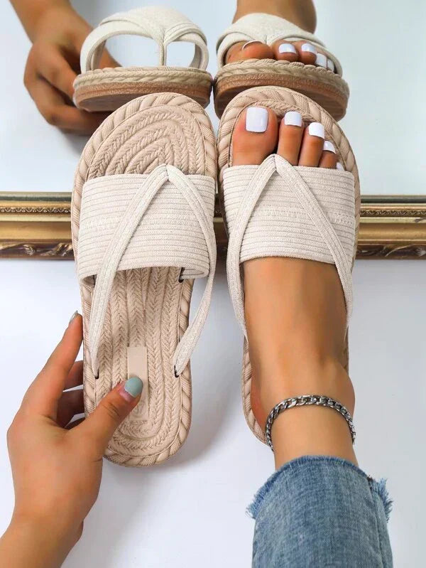 Levoire | Stylish Sandals With A Velvet Tip And Casual Elegance Beige
