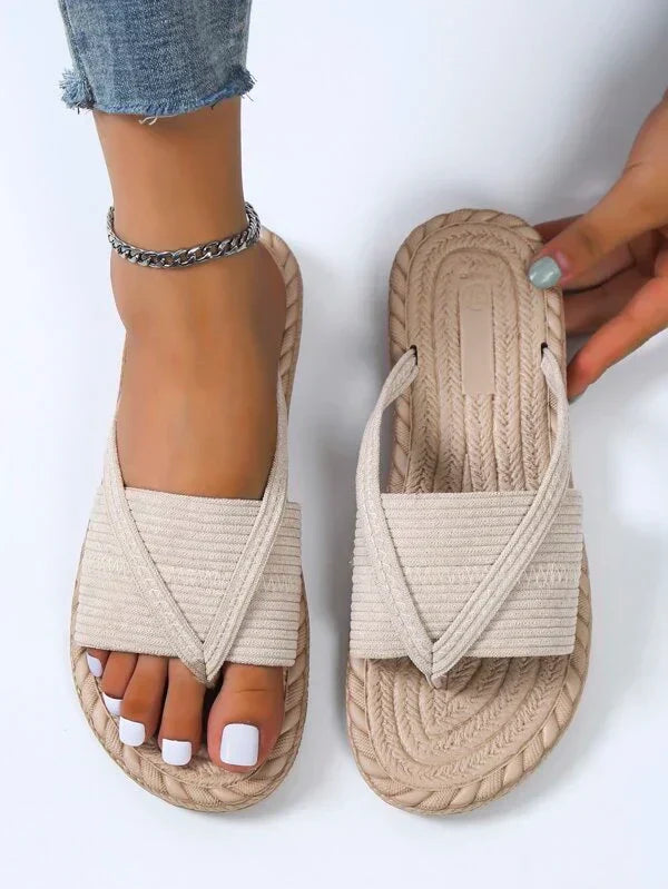 Levoire | Stylish Sandals With A Velvet Tip And Casual Elegance