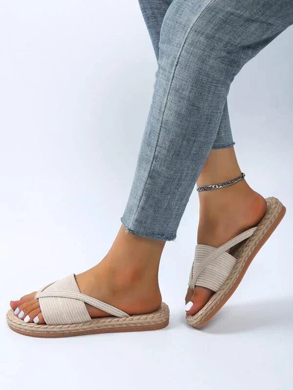 Levoire | Stylish Sandals With A Velvet Tip And Casual Elegance