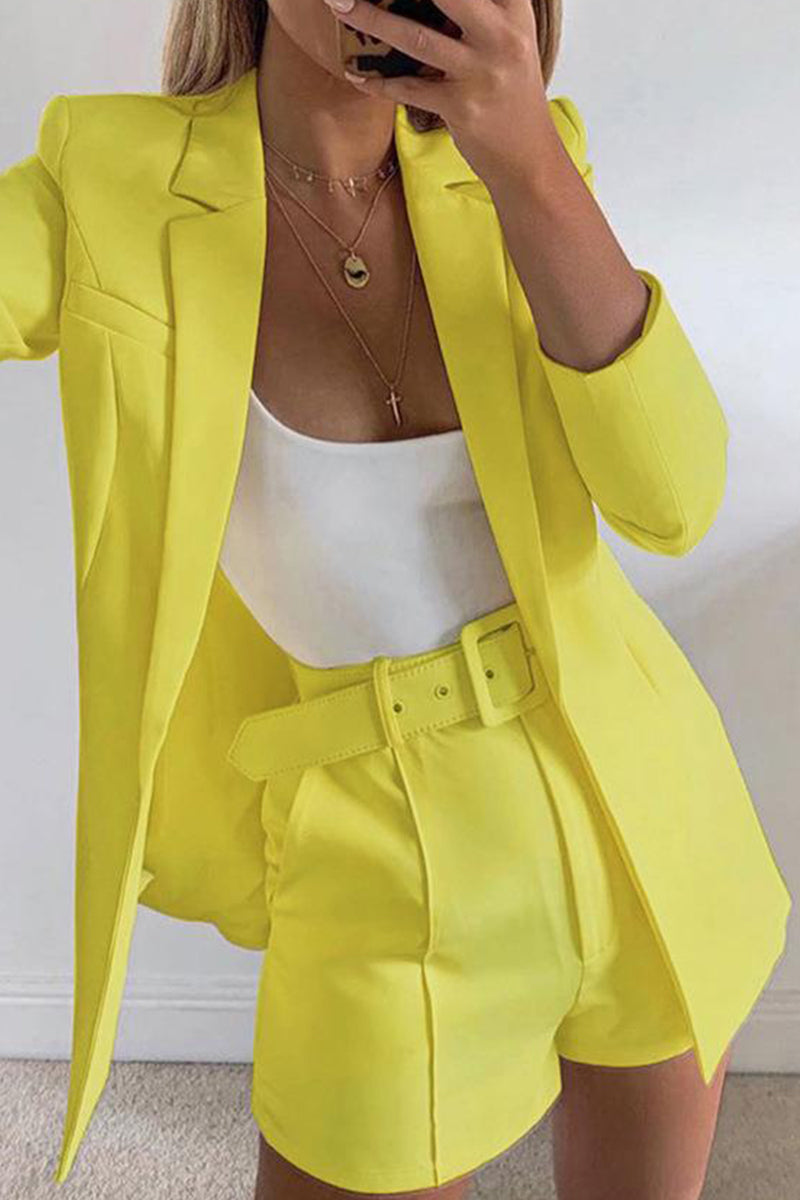 Levoire | Manteau De Costume À Revers Élégant À Manches Longues Et Shorts De Costume Étroits En Deux Pièces Jaune