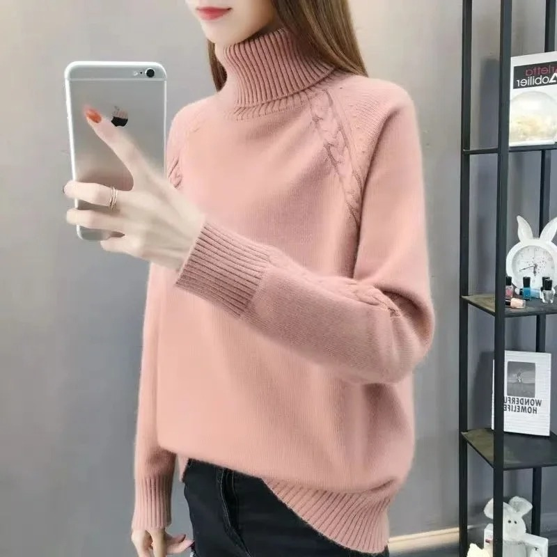 Levoire | Pull à col montant Pull Femme Détails du motif en cable Rose pâle