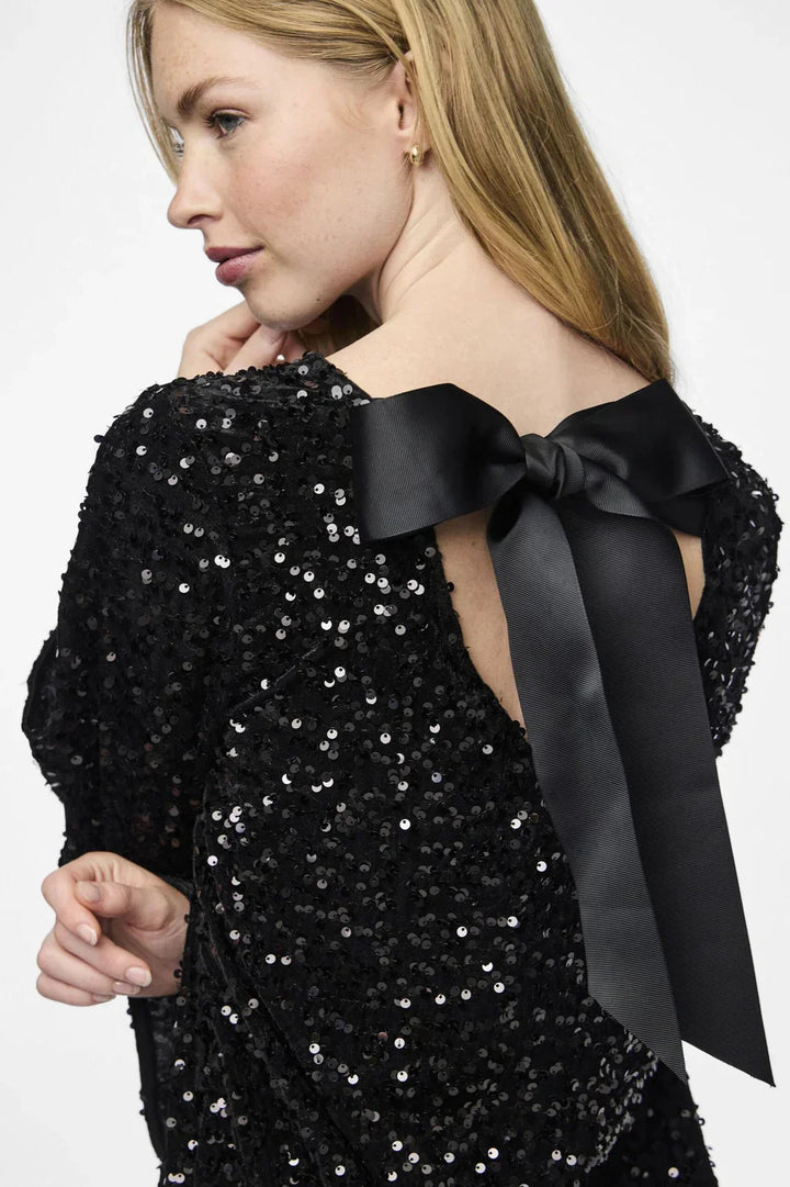 Levoire | Féminines Robe Blouse Design