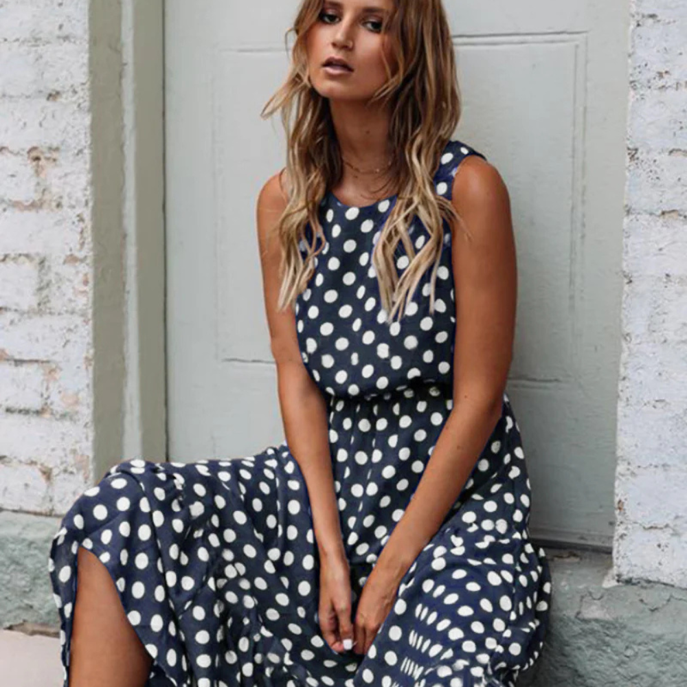 Levoire | Robe D'Été Élégante Avec Des Pois Bleu