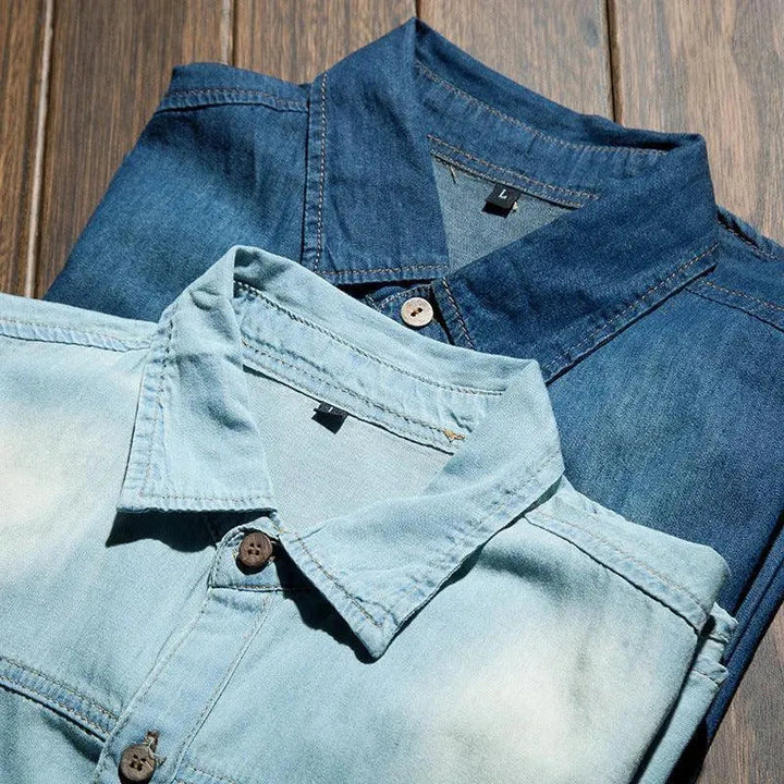 Levoire | En chemise en denim à manches longues