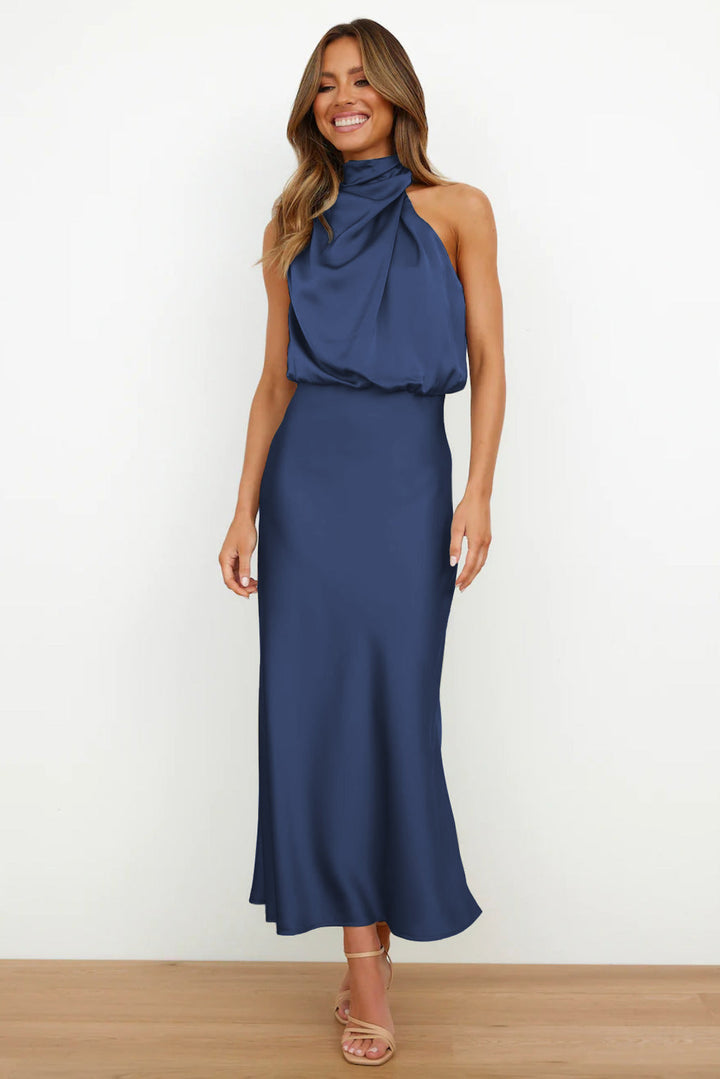 Levoire | Robe longue en satin avec décolleté américain Bleu marine