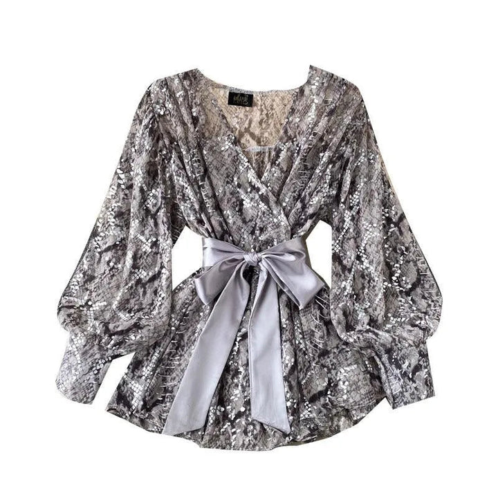 Levoire | Chemise Slim rétro avec décolleté en V et ceinture pour femmes