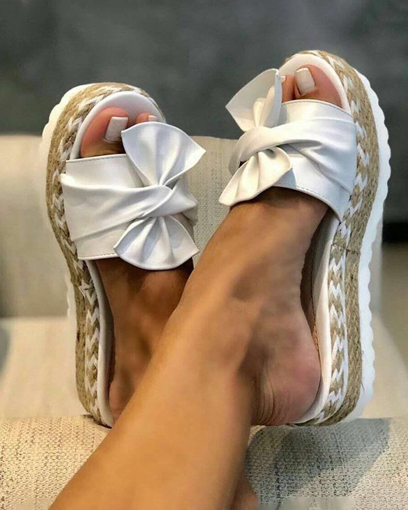 Levoire | Pantoufle Avec Une Semelle Plus Épaisse Et Un Nœud Blanc