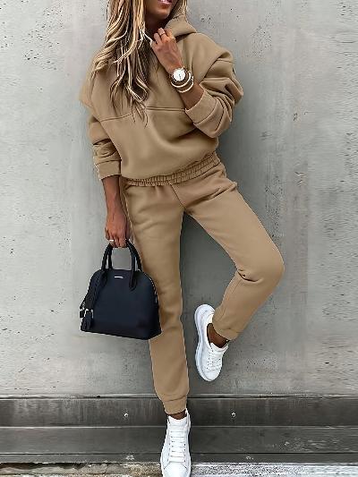 Levoire | Tenue Femme Avec Un Pull Tendance Et Un Pantalon Kaki