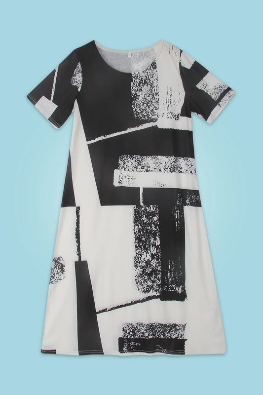 Levoire | Beautiful Dress With O-Neckline And Short Sleeves