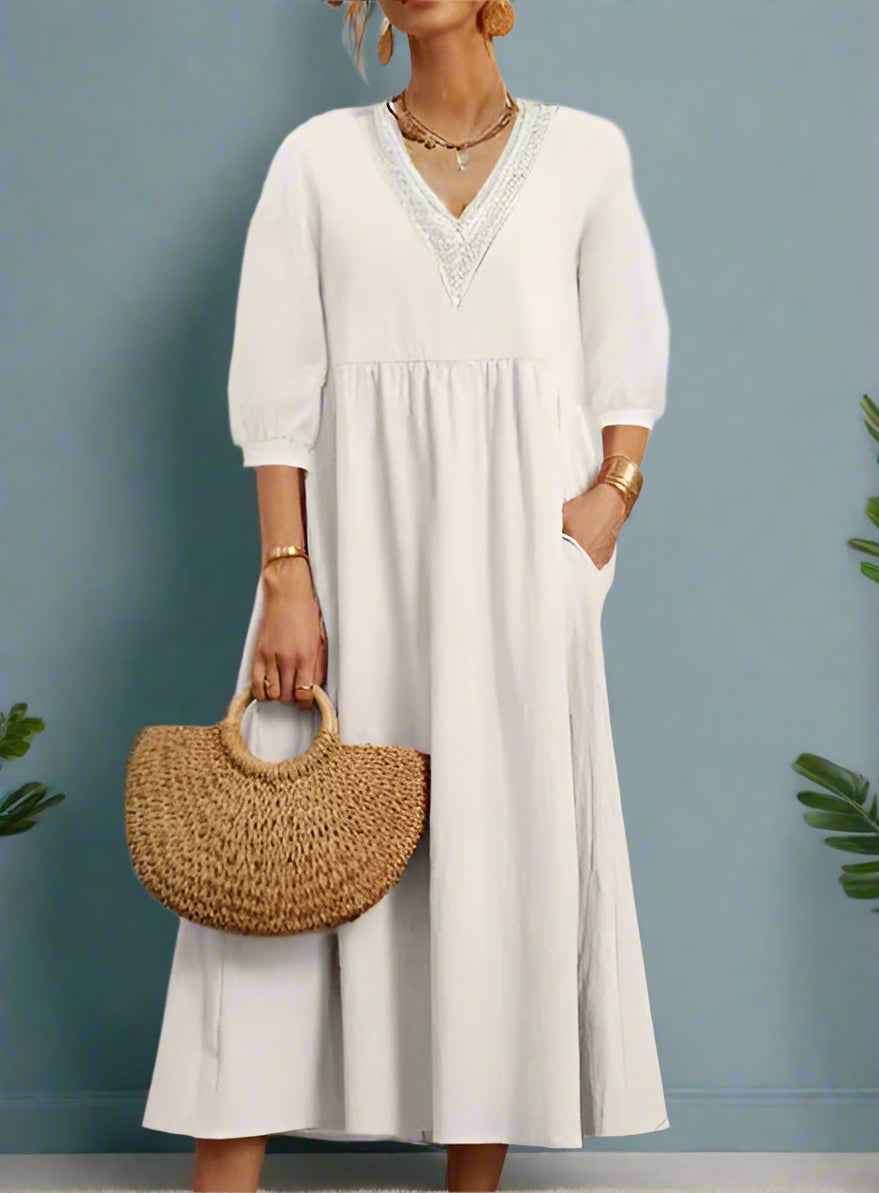 Levoire | Robe Avec Décolleté En V, Manches Amples Et Finition En Dentelle Raffinée