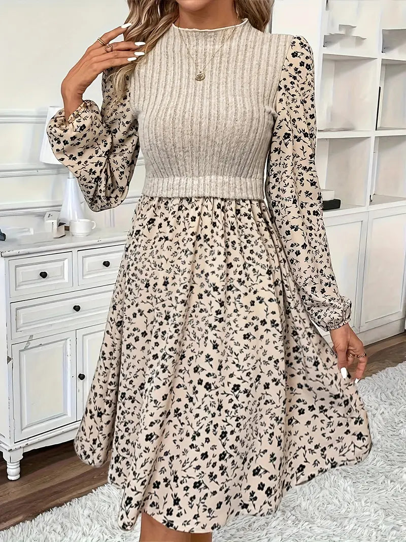 Levoire | Robe À Manches Longues Avec Un Motif Florale Romantique Abricot