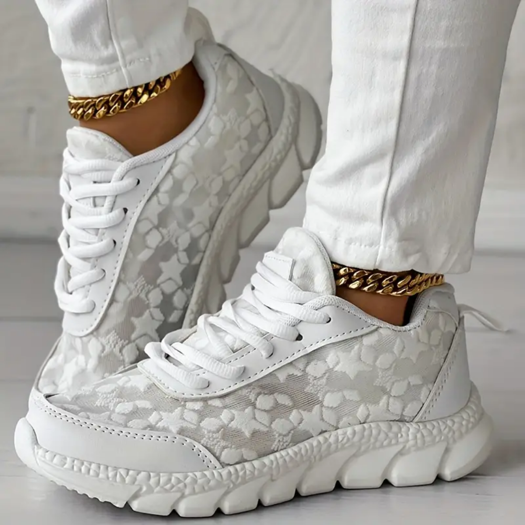 Levoire | Des pulls élégants et des baskets