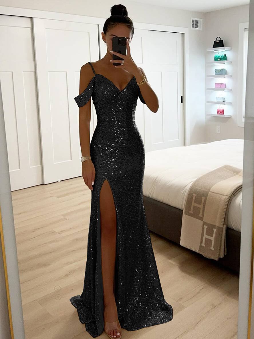 Levoire | Robe Avec Détails Brillants, Décolleté En V, Fente Longue Et Bretelles Spaghetti Pour Un Look Festif Noir