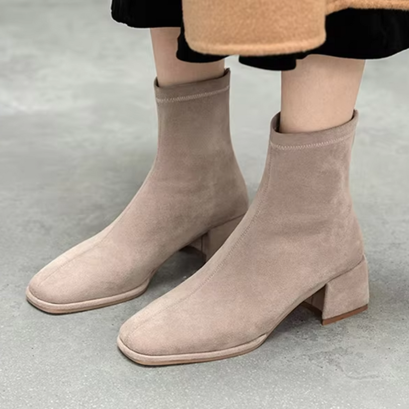 Levoire | Bottes Pour Femmes Avec Un Design Polyvalent Et Intemporel Abricot