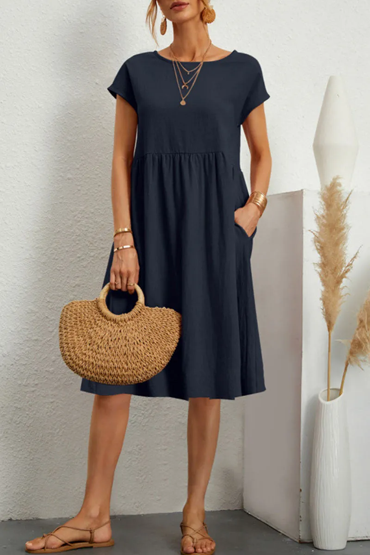 Levoire | Robe décontractée à manches courtes et col rond en patchwork uni Bleu Profond