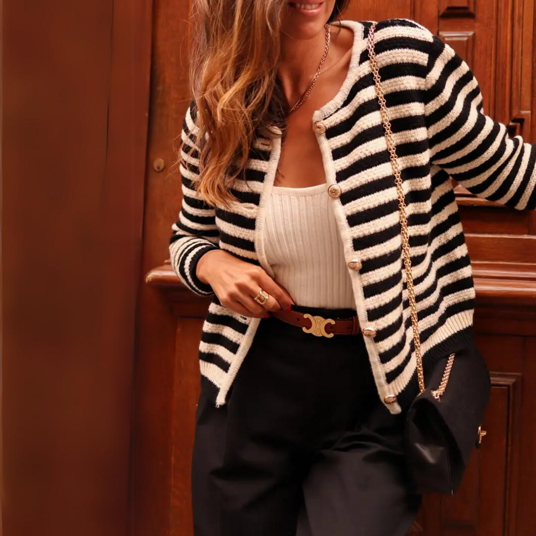 Levoire | Pull Féminin Rayé Élégant Noir