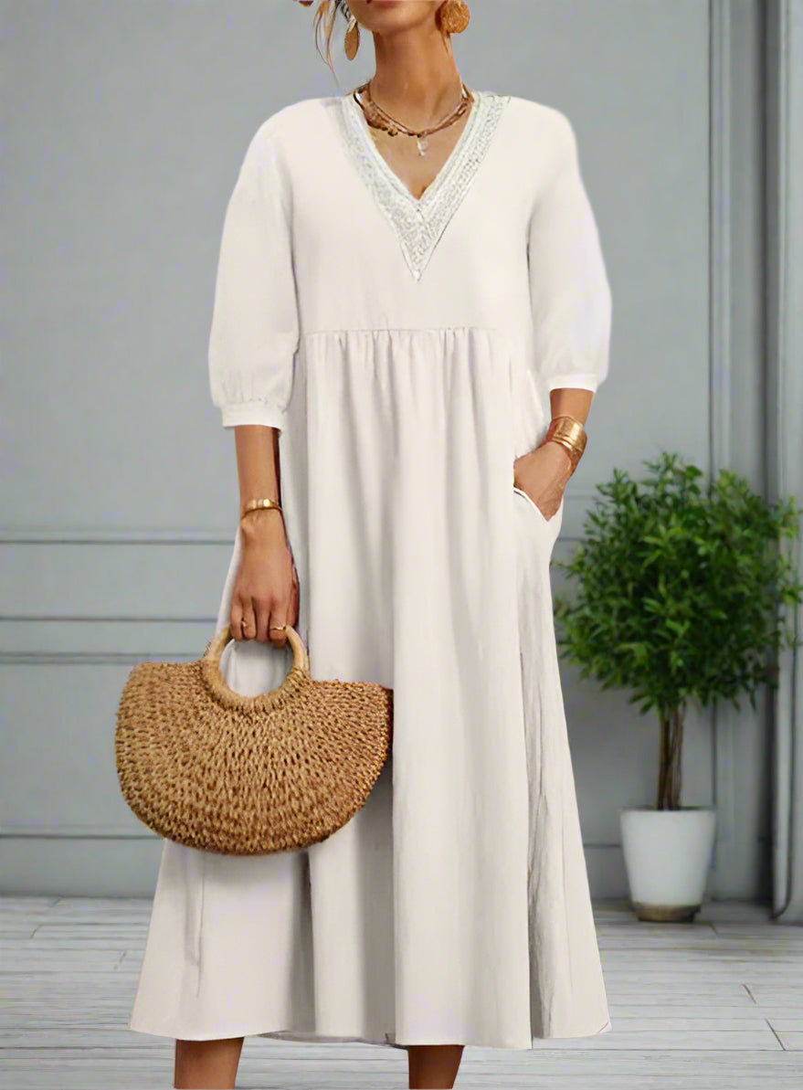 Levoire | Robe Avec Décolleté En V, Manches Amples Et Finition En Dentelle Raffinée
