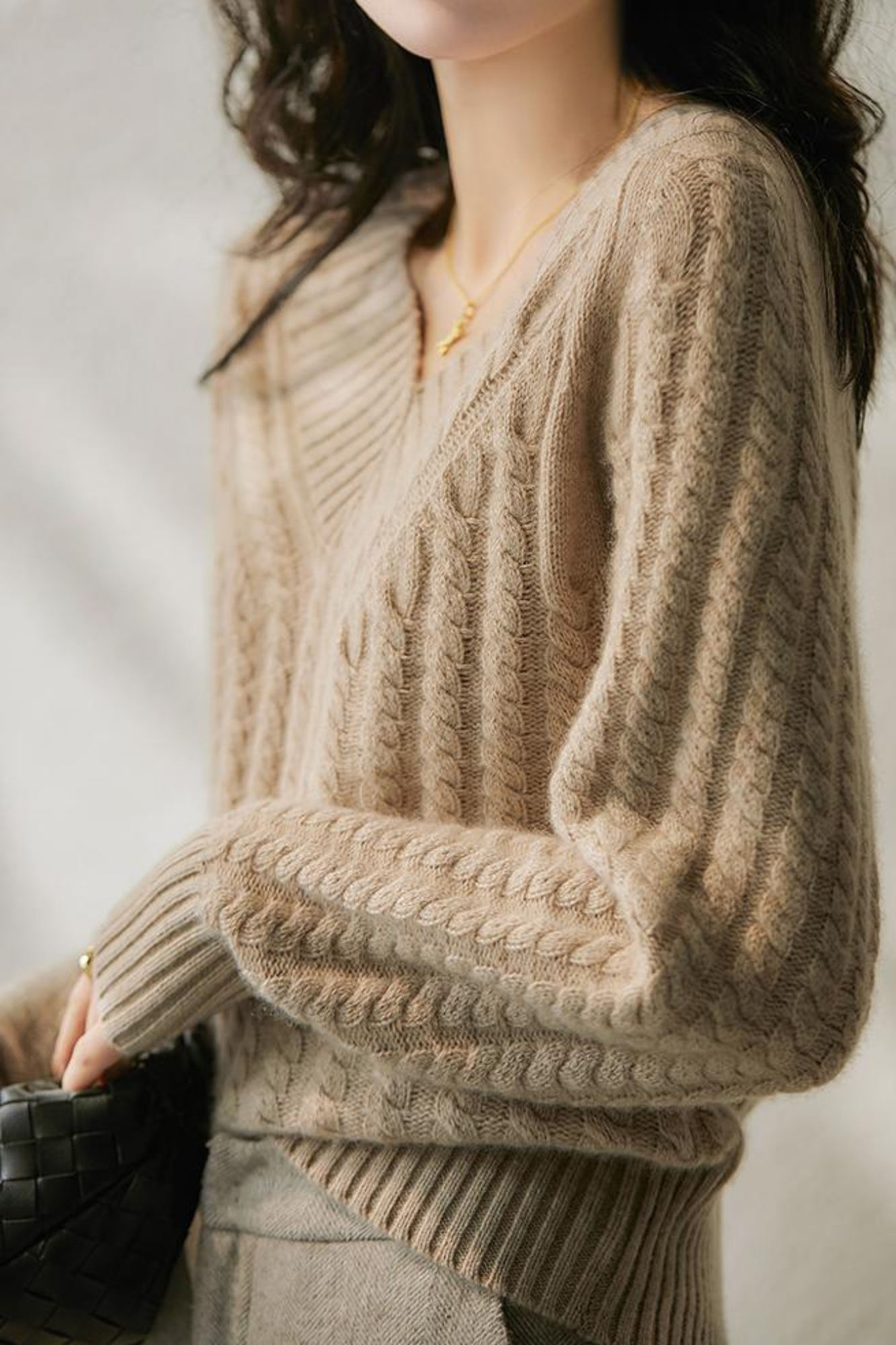 Levoire | Pull En Tricot Avec Décolleté Femmes Beige