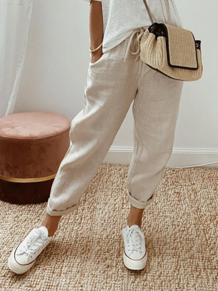 Levoire | Pantalon De Costume Pour Femmes À La Coupe Élégante Beige