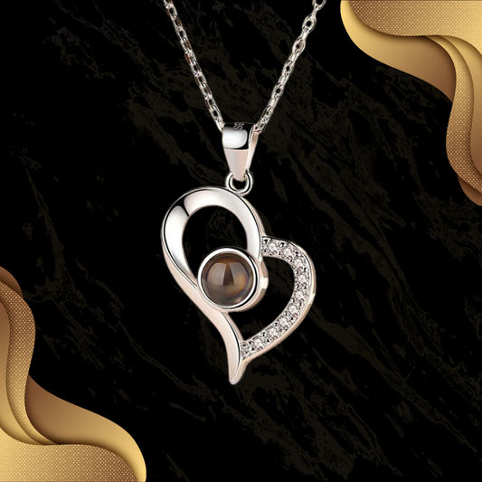 Levoire | Herz Collier Je T'aime En 100 Langues Cœur oblique Coffres à roses en métal Argent