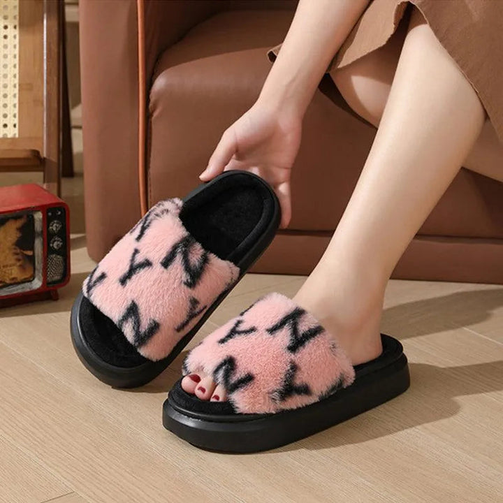Levoire | Fuzzy Chaussures avec Imprimé en Lettre