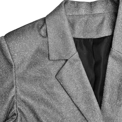 Levoire | Robe à deux pièces avec jupe supérieure ajustée et brillante, manches longues, décolleté en V et coupe sexy