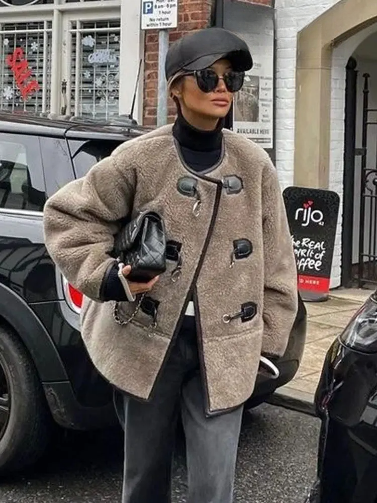 Levoire | Manteau Élégant Avec Fermeture À Crochets Braun
