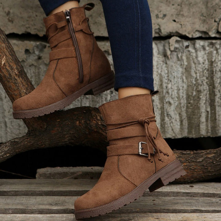 Levoire | Bottes À Talons Hauts Luxueuses Avec Bout Rond Et Boucles Pour Femmes