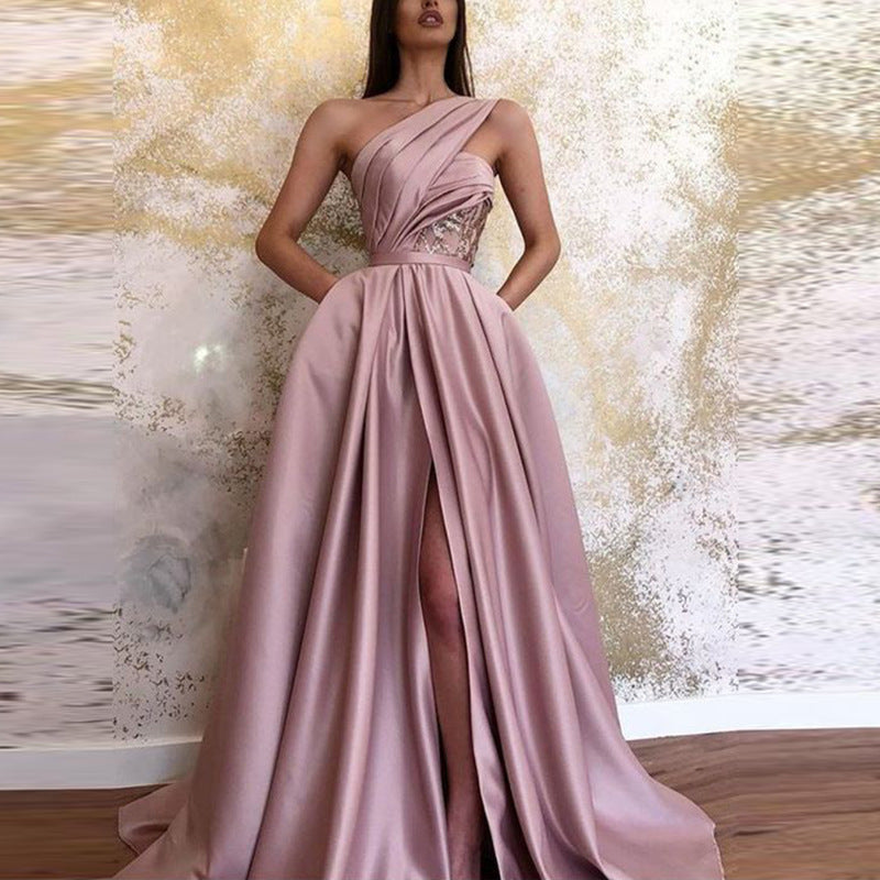 Levoire | Robe de soirée longue sans bretelles asymétrique élégante Rosa