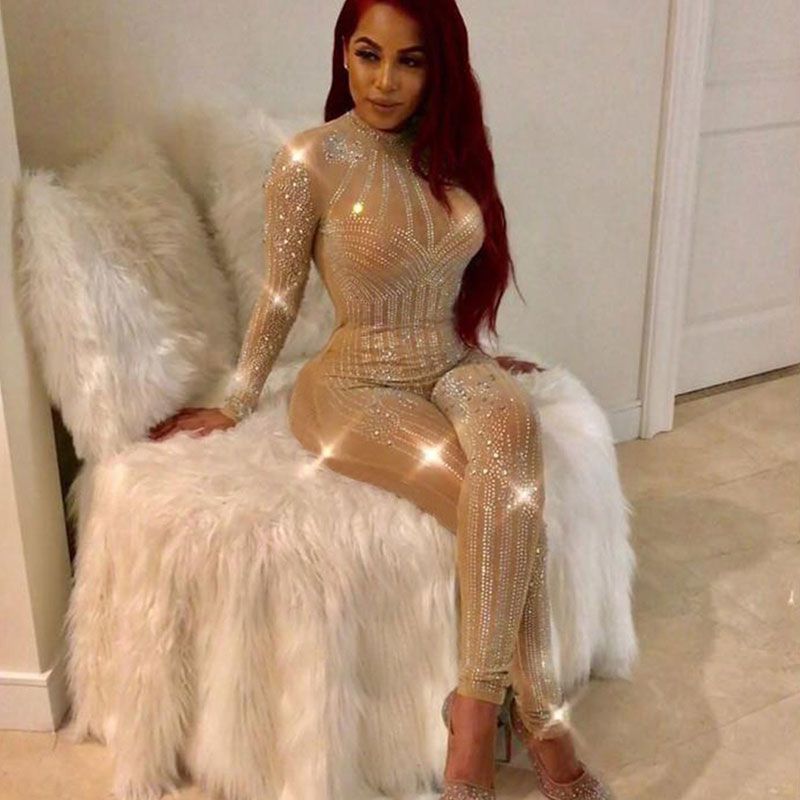 Levoire | robe transparente avec des strass ajustée à manches longues
