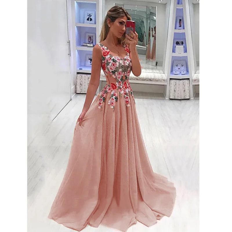 Levoire | Robe Maxi Avec Broderie Florale Rosa