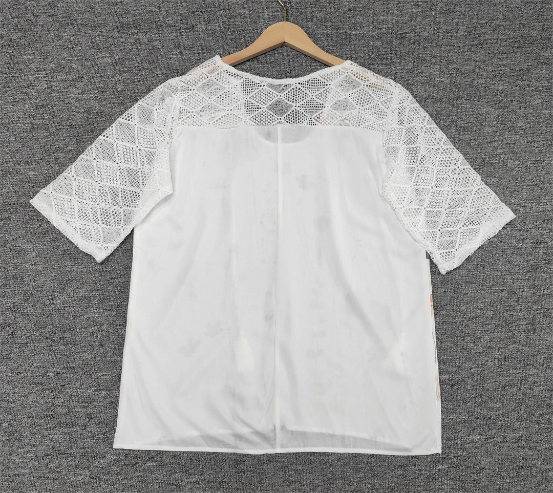 Levoire | Chemise Élégante Avec Un Motif Floral Et Un Décolleté En V