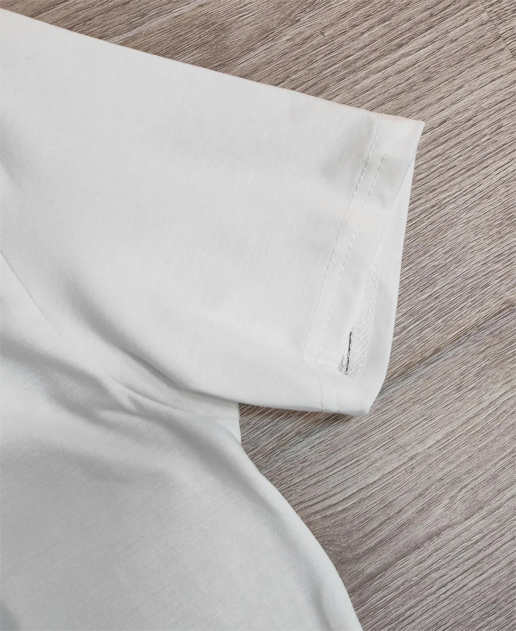 Levoire | Classique Haut Court À Manches Courtes Avec Décolleté En V