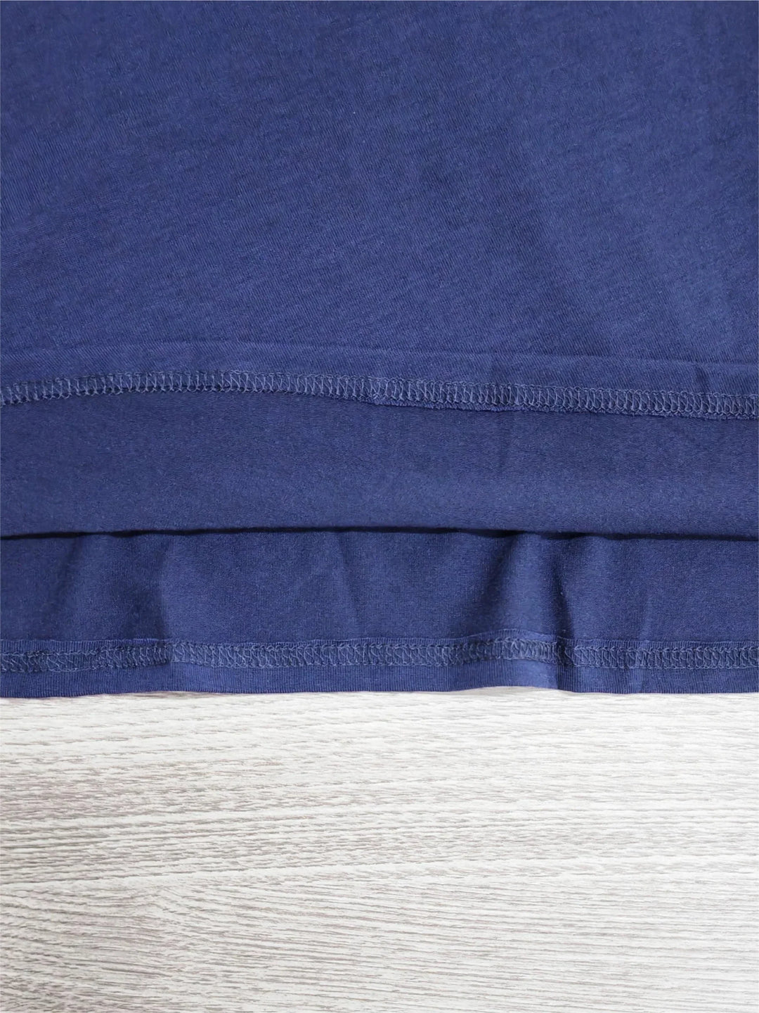 Levoire | Robe Midi Intemporelle Avec Encolure Ronde Pour Un Style Simple