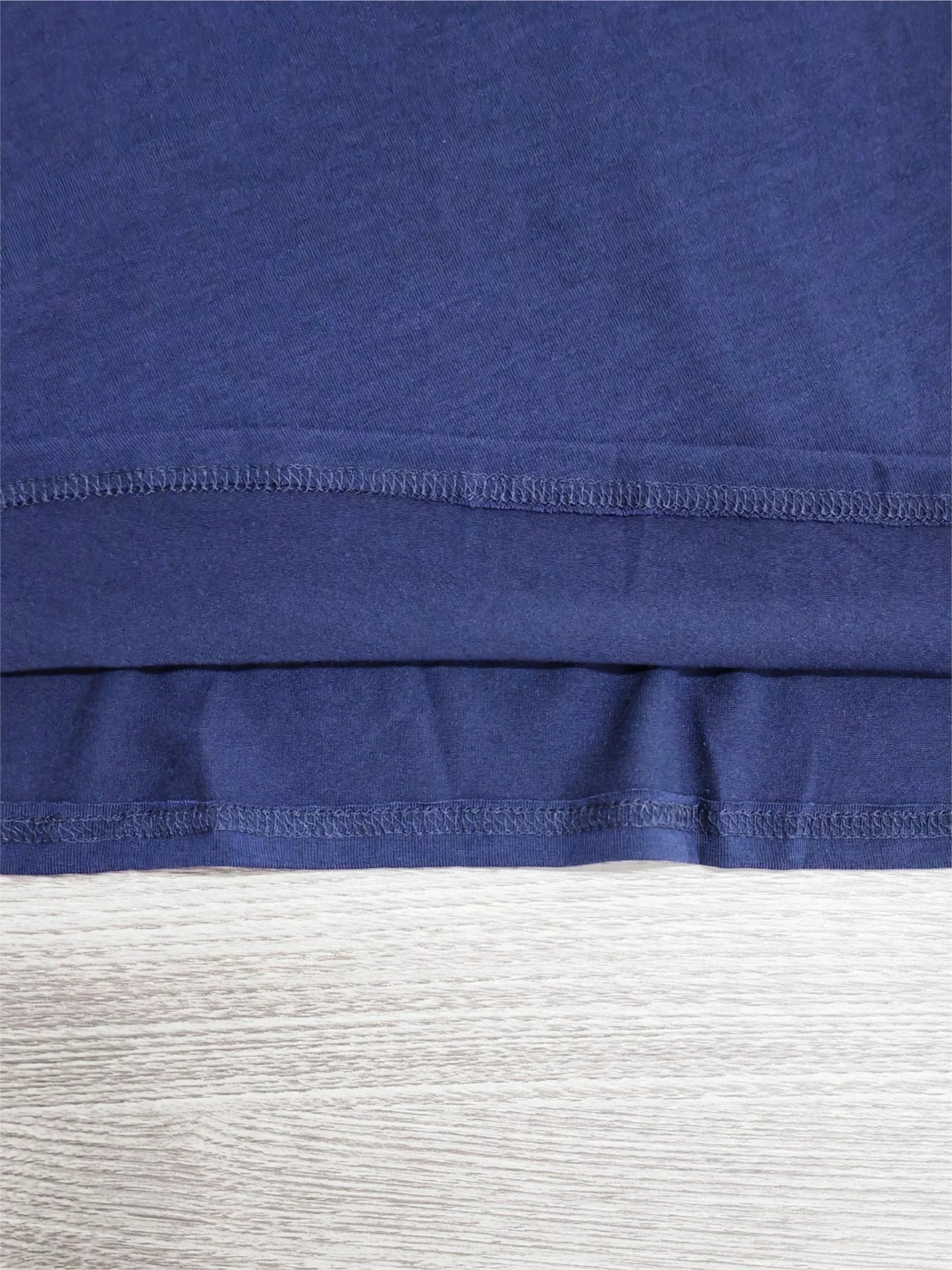 Levoire | Robe Midi Intemporelle Avec Encolure Ronde Pour Un Style Simple