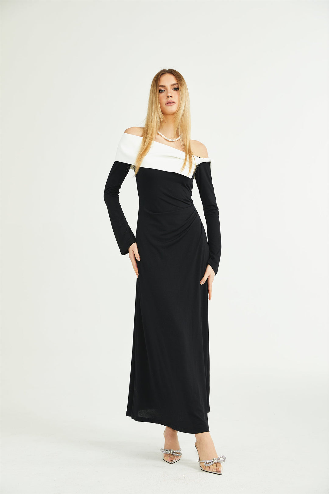Levoire | Robe Maxi Asymétrique À Manches Longues