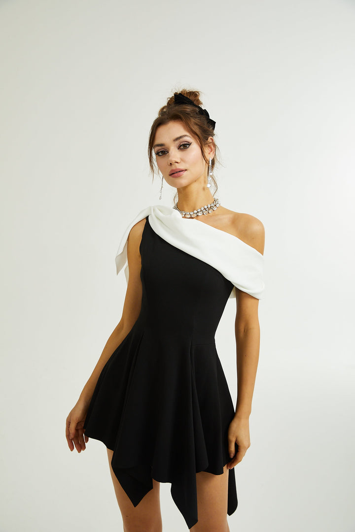 Levoire | Robe Mini Asymétrique
