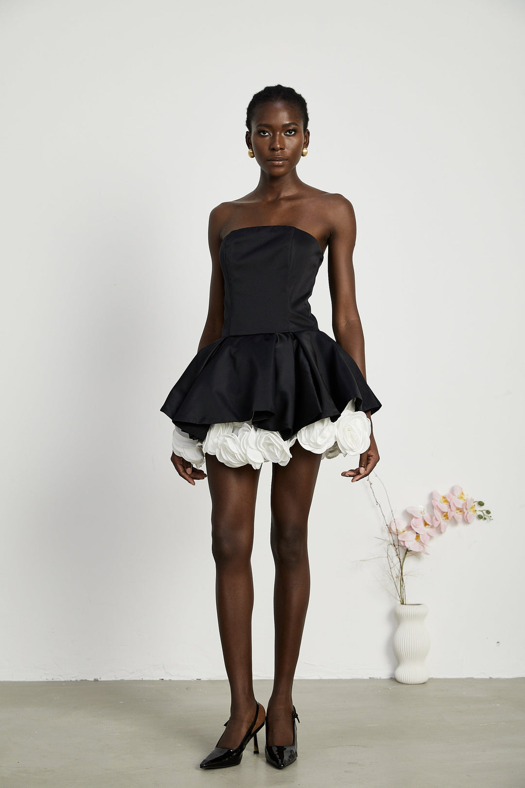Levoire | Robe Mini Corset Sans Bretelles Petal Noire