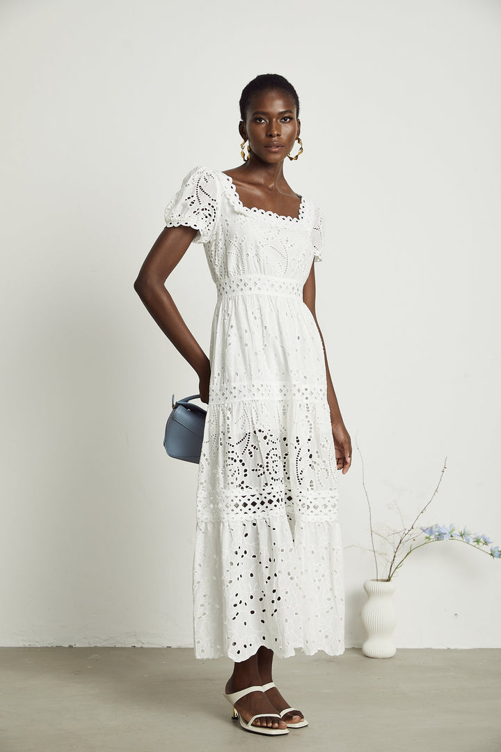 Levoire | Dentelle Découpée Semi Transparent Midi Robe
