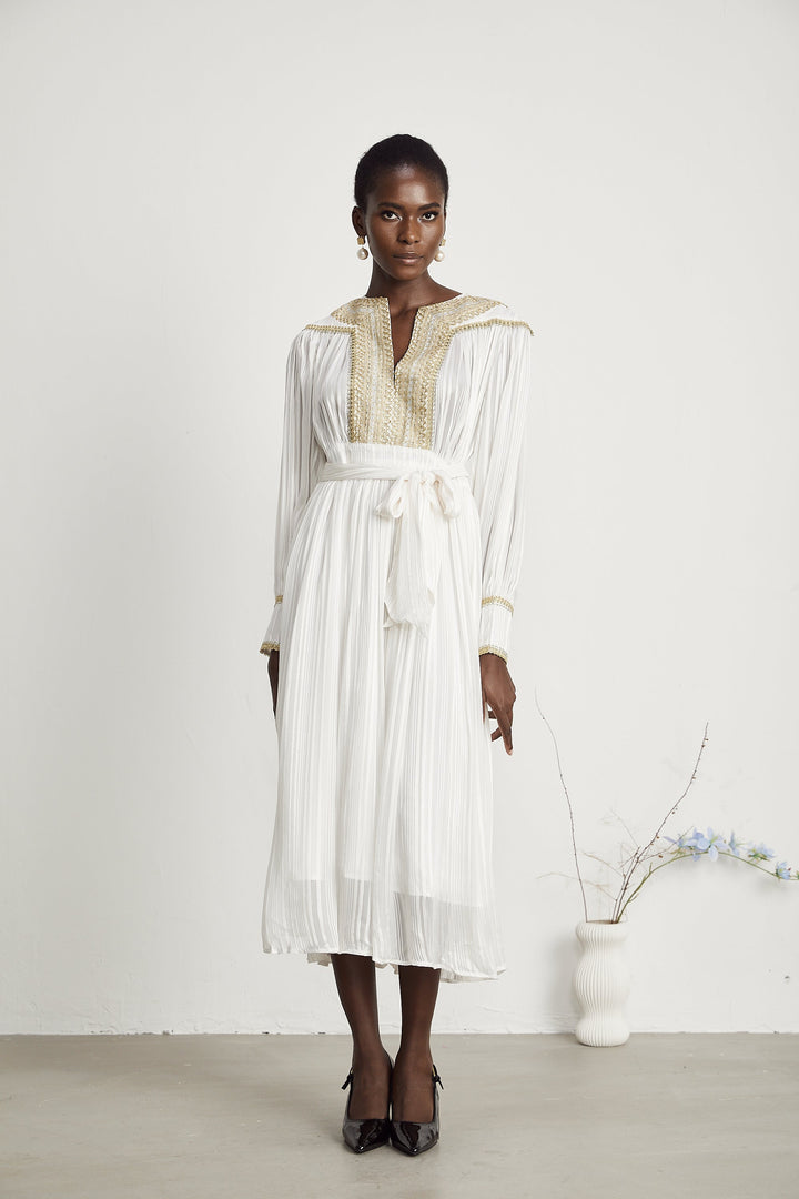 Levoire | Robe Midi Plissée Dorée Angulaire