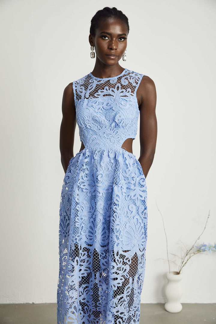 Levoire | Floral Brodé Semi Transparent Midi Robe