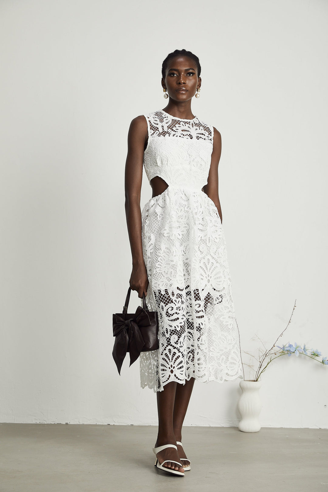 Levoire | Guipure Dentelle Robe Midi Sans Manches