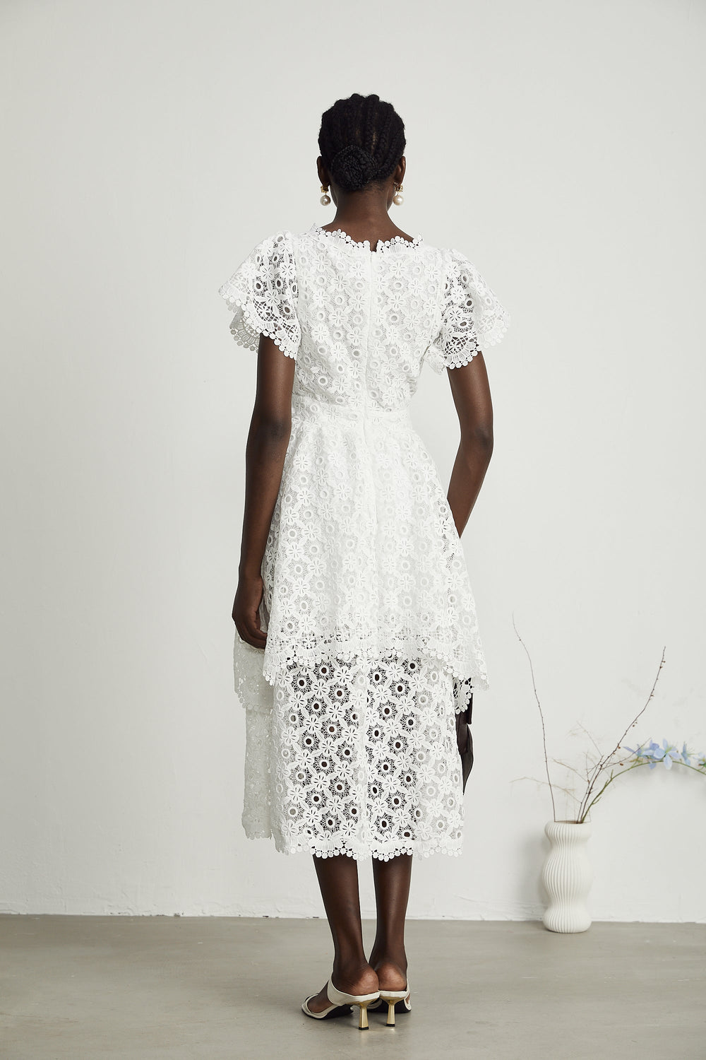 Levoire | Encolure En Dentelle Midi Robe À Couches