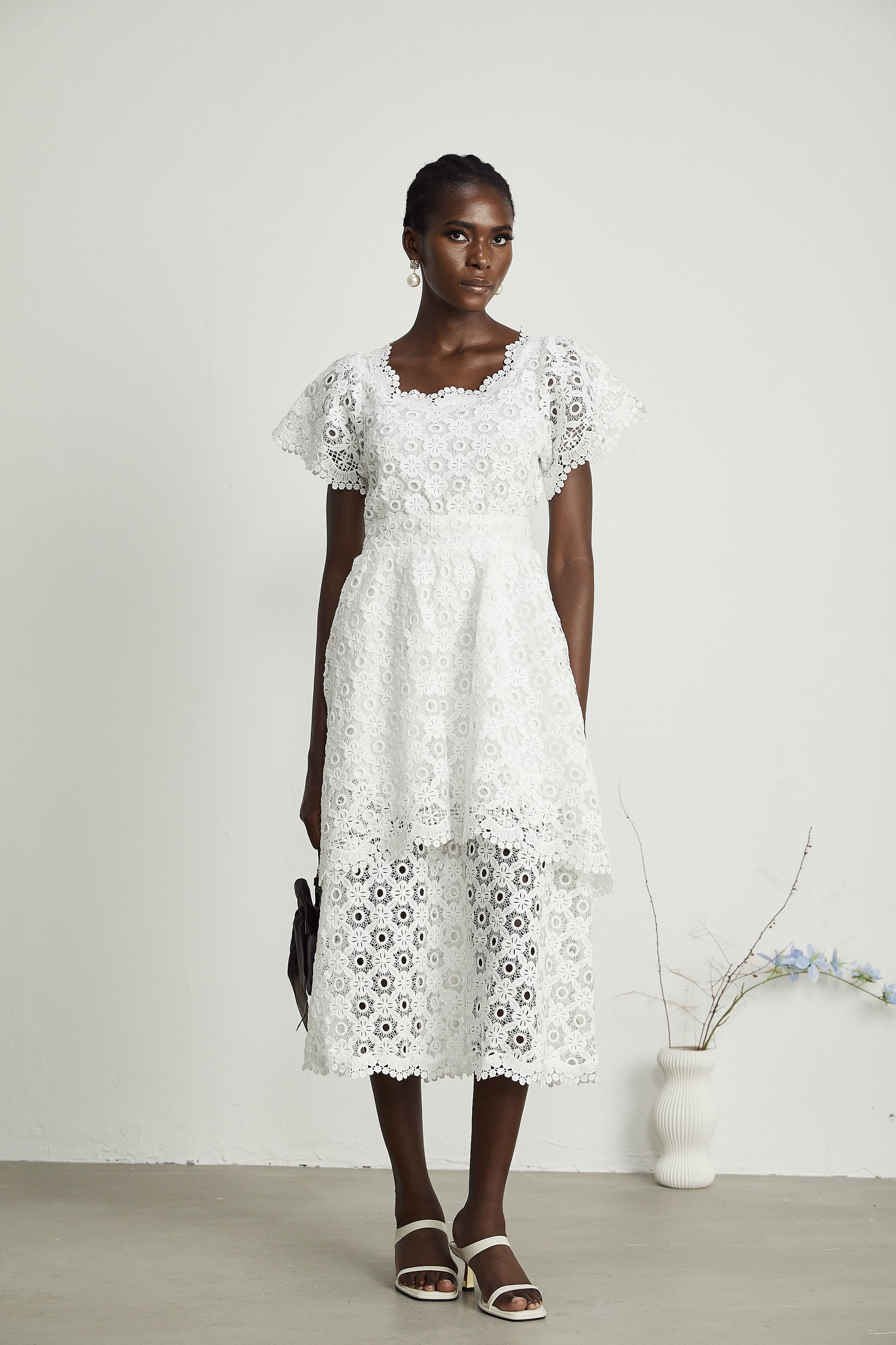 Levoire | Encolure En Dentelle Midi Robe À Couches