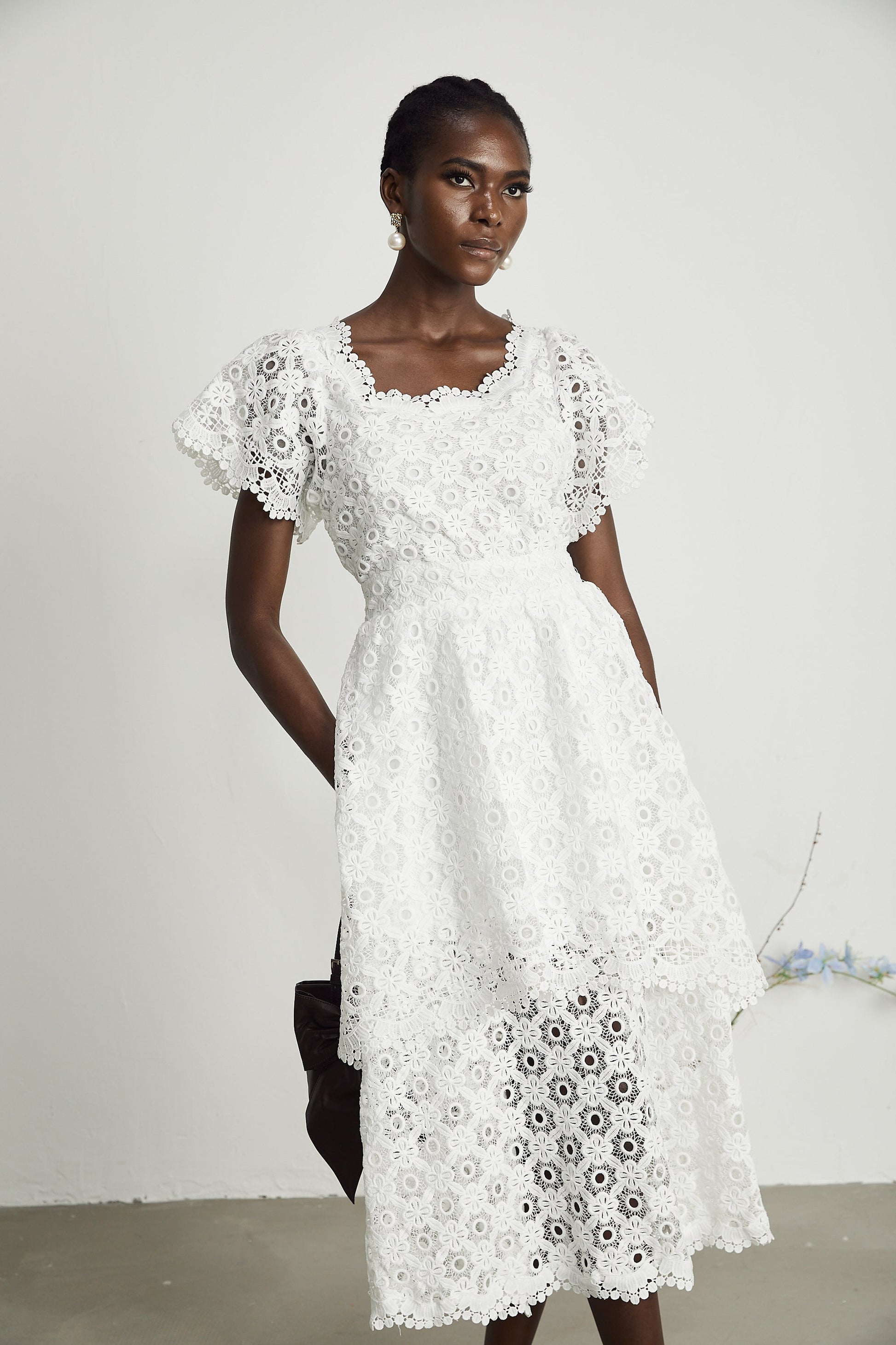 Levoire | Encolure En Dentelle Midi Robe À Couches