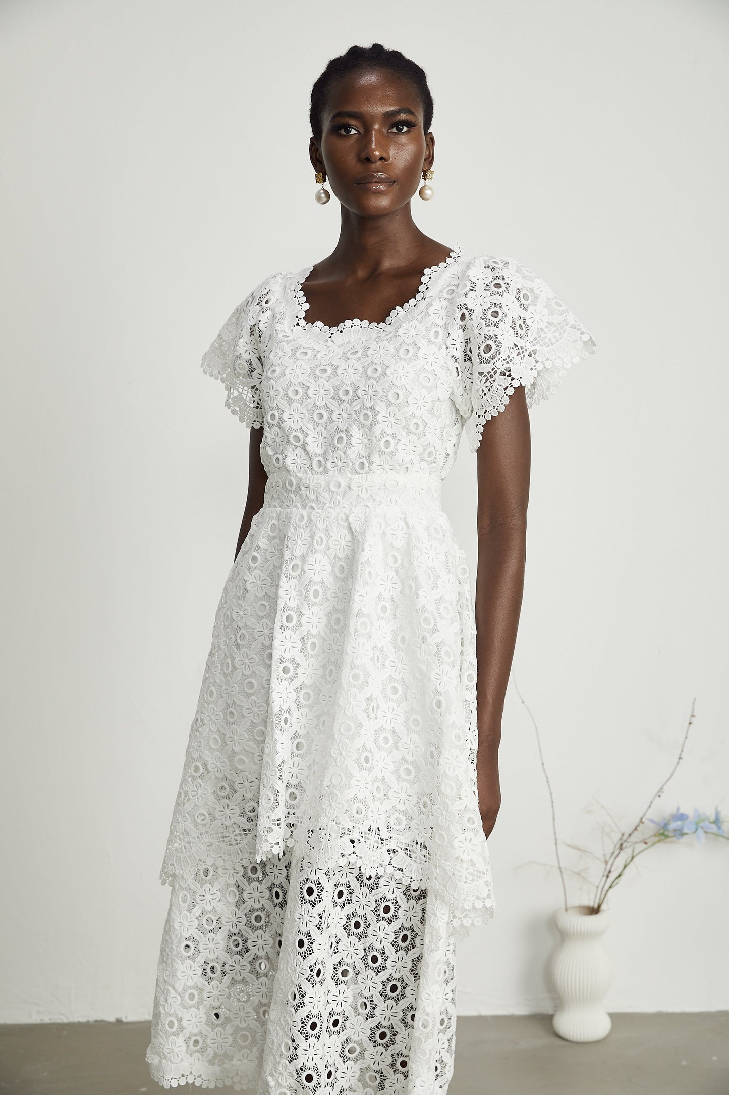 Levoire | Encolure En Dentelle Midi Robe À Couches