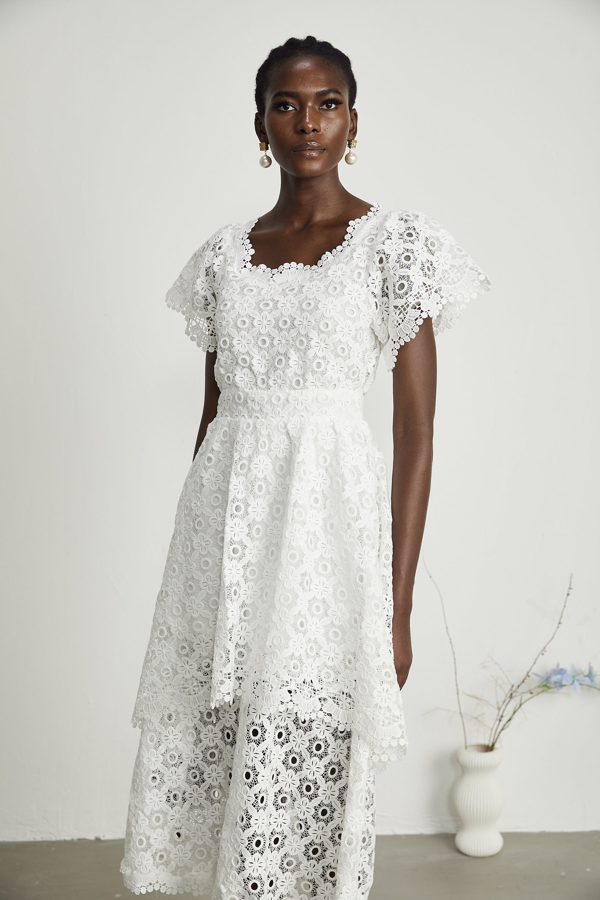 Levoire | Encolure En Dentelle Midi Robe À Couches