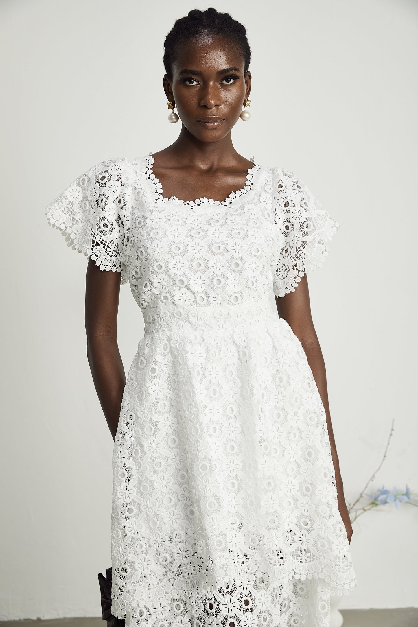 Levoire | Encolure En Dentelle Midi Robe À Couches