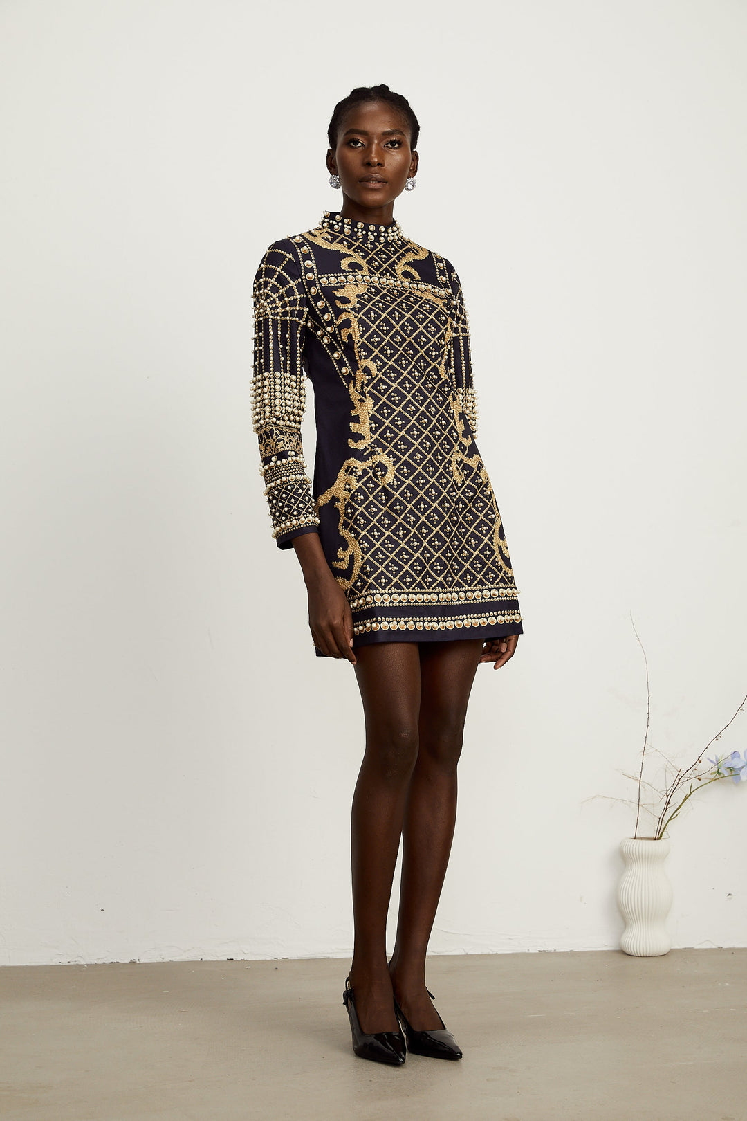 Levoire | Faux Perle Manches Longues Mini Robe
